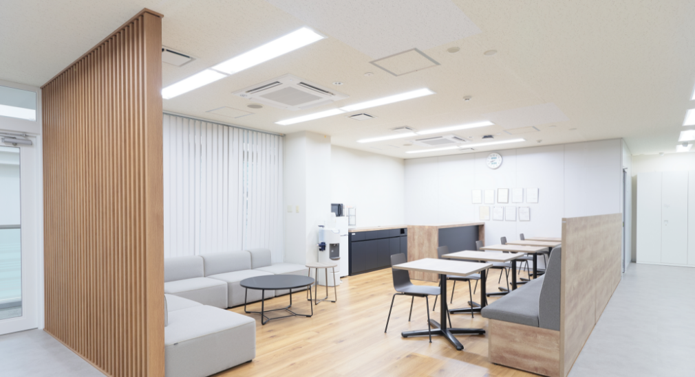 �J�������ӂ�郊�t���b�V���X�y�[�X